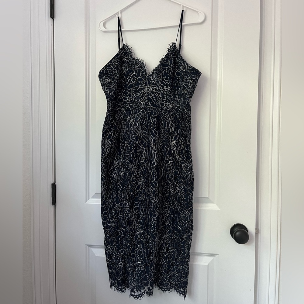 Chelsea 28 Navy & Silver dress lace size medium